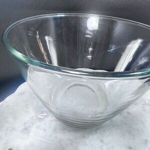 Vintage Clear Art Glass Bowl Fruit Salad Serving Minimalist MCM Grannycore